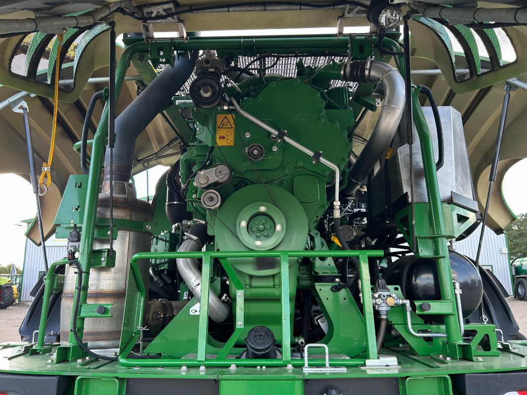 John Deere 8400 mit Kemper 475 Plus - Harvester: picture 5 John Deere 8400 mit Kemper 475 Plus - Harvester: picture 5