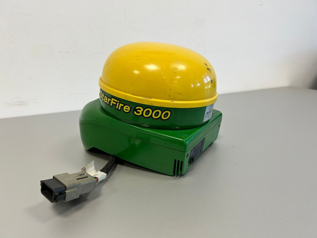 John Deere StarFire 3000 - Tool/ Equipment: picture 4 John Deere StarFire 3000 - Tool/ Equipment: picture 4