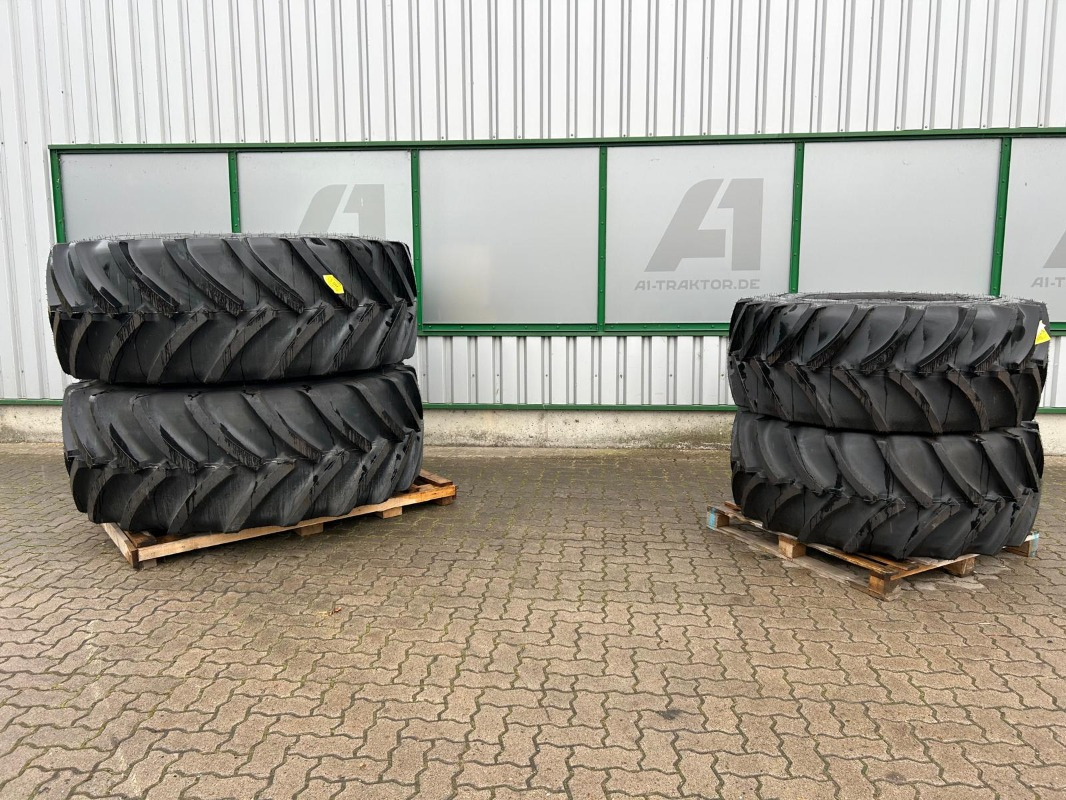 Mitas 710/70R42 600/65R30 SST Kompletträder - Tire for Agricultural machinery: picture 1 Mitas 710/70R42 600/65R30 SST Kompletträder - Tire for Agricultural machinery: picture 1
