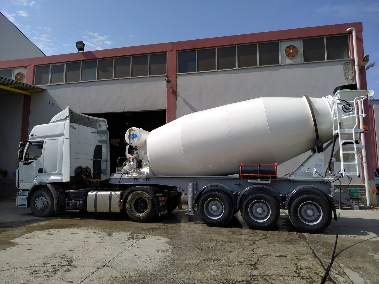 New Concrete mixer semi-trailer NT MAKINA TRAILERMIXER: picture 6 New Concrete mixer semi-trailer NT MAKINA TRAILERMIXER: picture 6