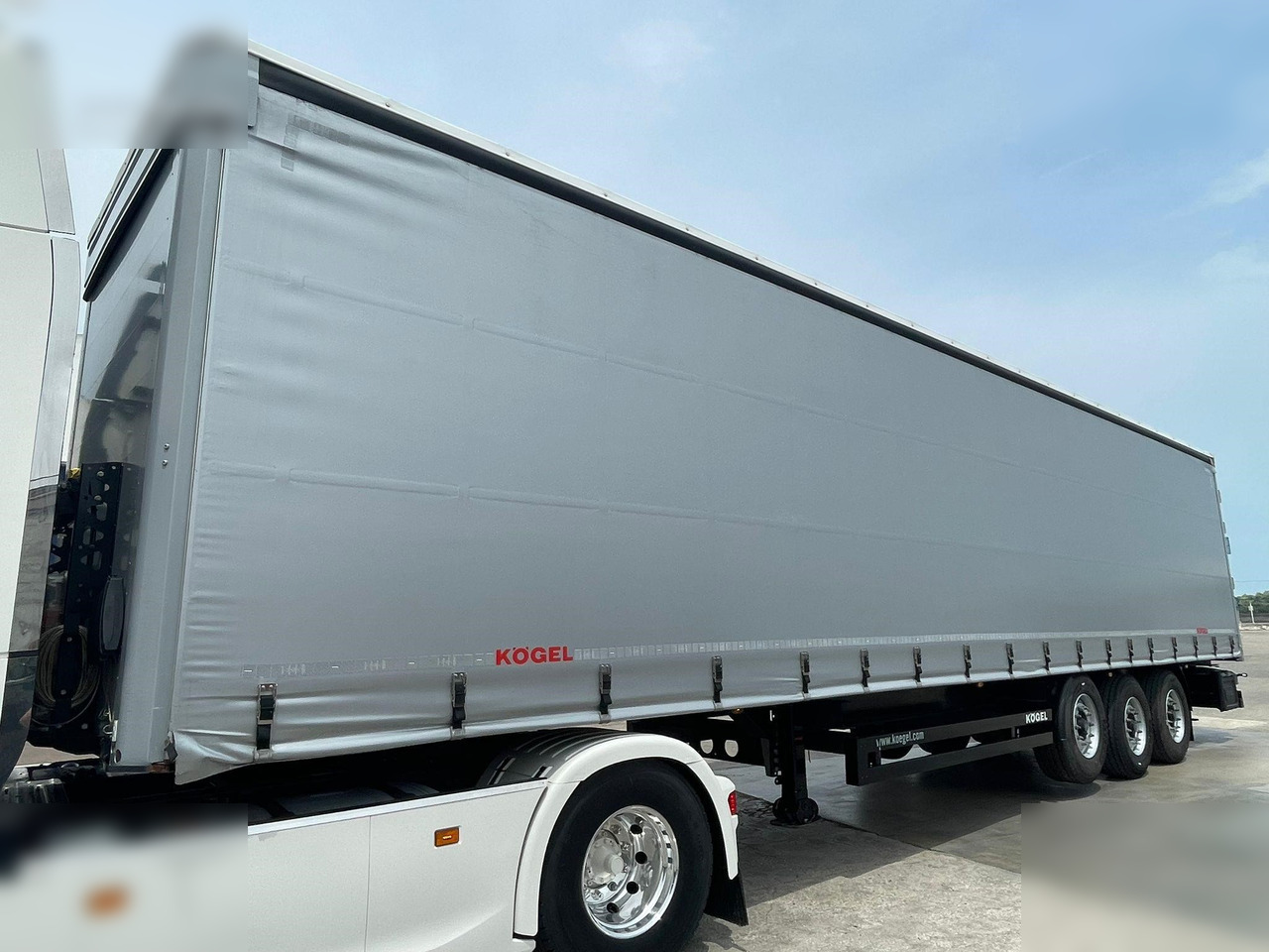 KÖGEL - Curtainsider semi-trailer: picture 5 KÖGEL - Curtainsider semi-trailer: picture 5
