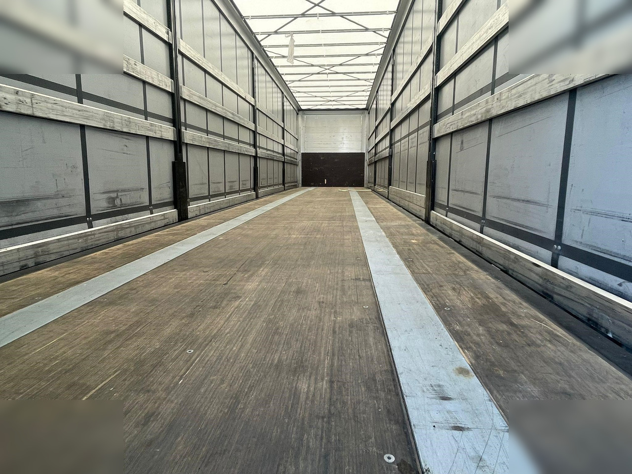 KÖGEL - Curtainsider semi-trailer: picture 3 KÖGEL - Curtainsider semi-trailer: picture 3