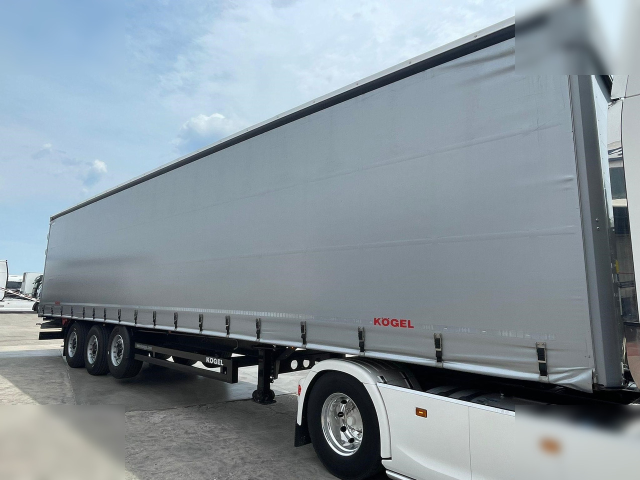 KÖGEL - Curtainsider semi-trailer: picture 4 KÖGEL - Curtainsider semi-trailer: picture 4