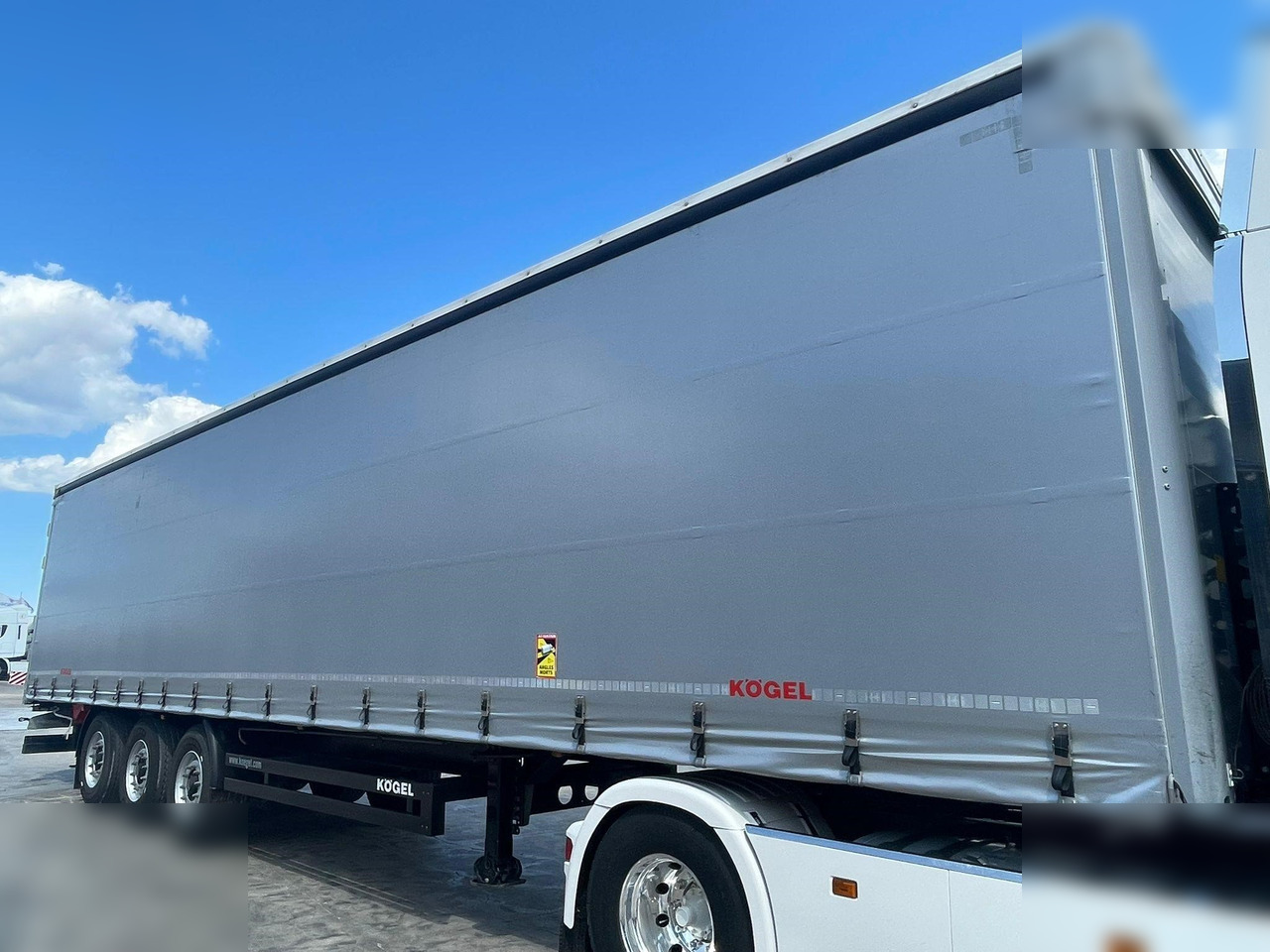 KÖGEL - Curtainsider semi-trailer: picture 5 KÖGEL - Curtainsider semi-trailer: picture 5