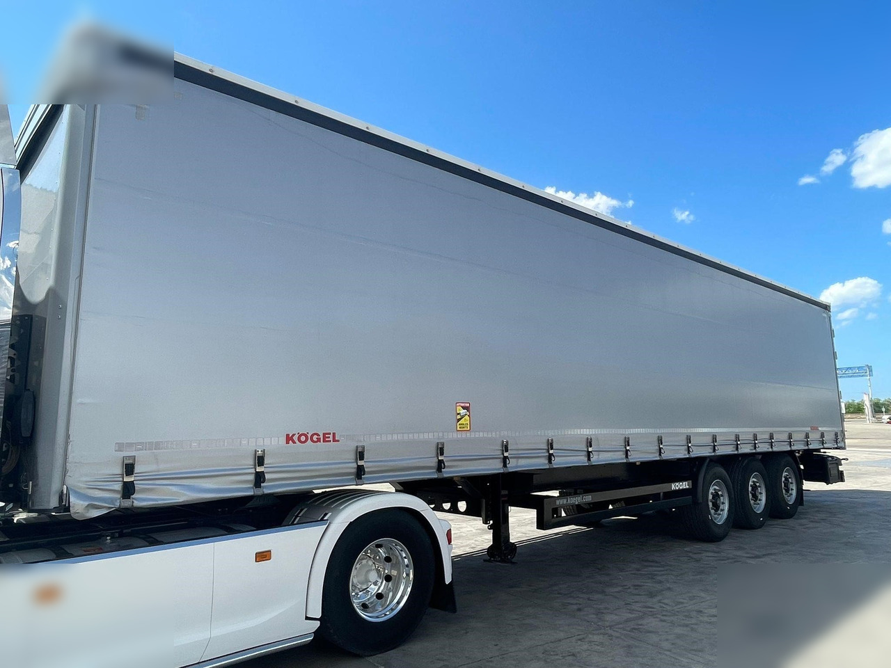 KÖGEL - Curtainsider semi-trailer: picture 4 KÖGEL - Curtainsider semi-trailer: picture 4