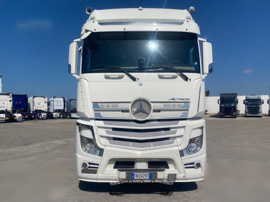 MERCEDES-BENZ ACTROS 2545 - Cab chassis truck: picture 2 MERCEDES-BENZ ACTROS 2545 - Cab chassis truck: picture 2