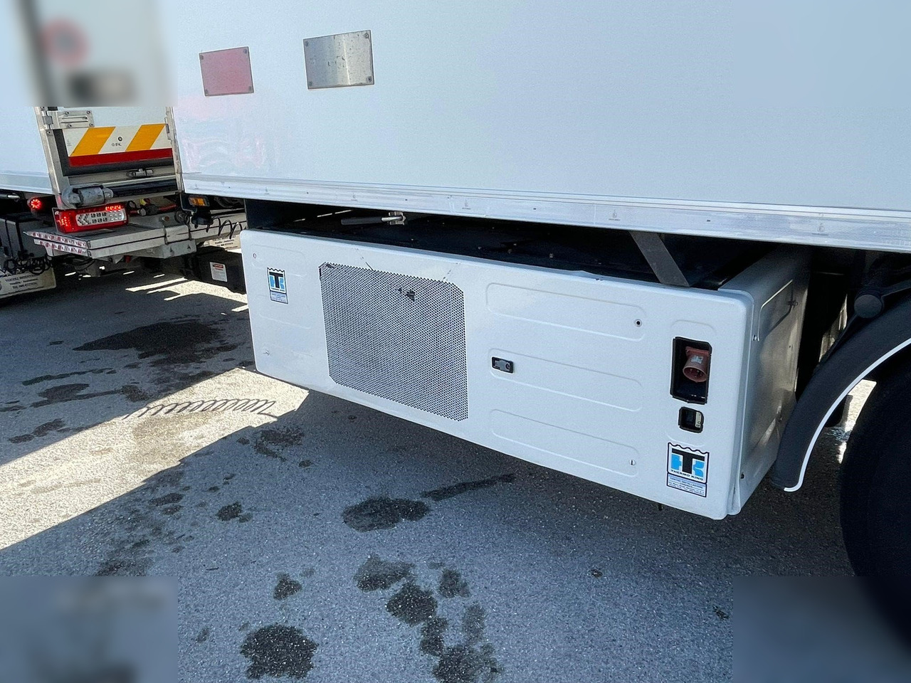 OMAR - Refrigerated trailer: picture 3 OMAR - Refrigerated trailer: picture 3