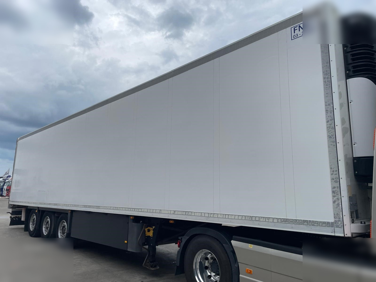 SCHMITZ - Refrigerated semi-trailer: picture 1 SCHMITZ - Refrigerated semi-trailer: picture 1