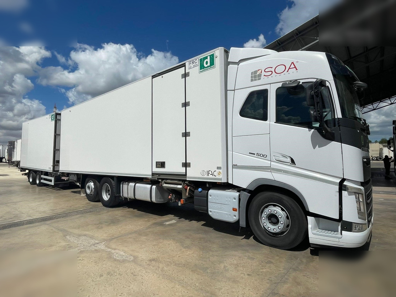 VOLVO FH500 - Refrigerated truck: picture 1 VOLVO FH500 - Refrigerated truck: picture 1
