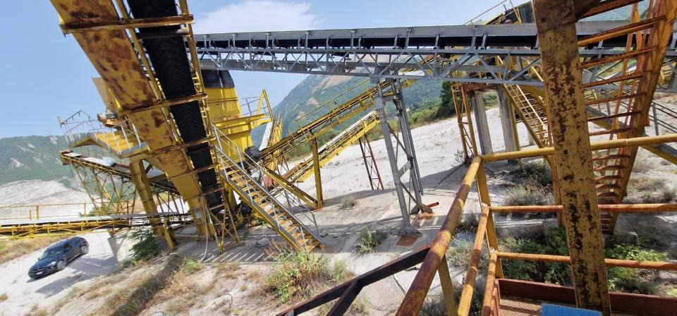 200 t 4 Decksiebmaschine mit prallbrecher - Screener: picture 2 200 t 4 Decksiebmaschine mit prallbrecher - Screener: picture 2