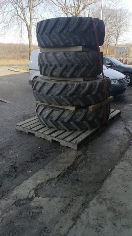 Firestone 460/85R42 480/70R30 - Tire: picture 1 Firestone 460/85R42 480/70R30 - Tire: picture 1