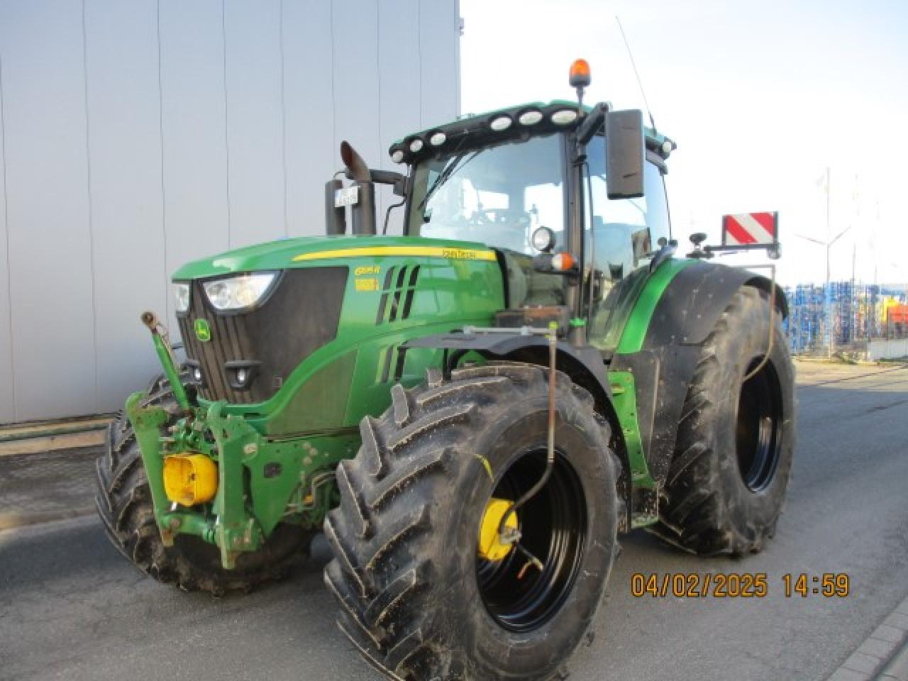 John Deere 6195R - Farm tractor: picture 1 John Deere 6195R - Farm tractor: picture 1
