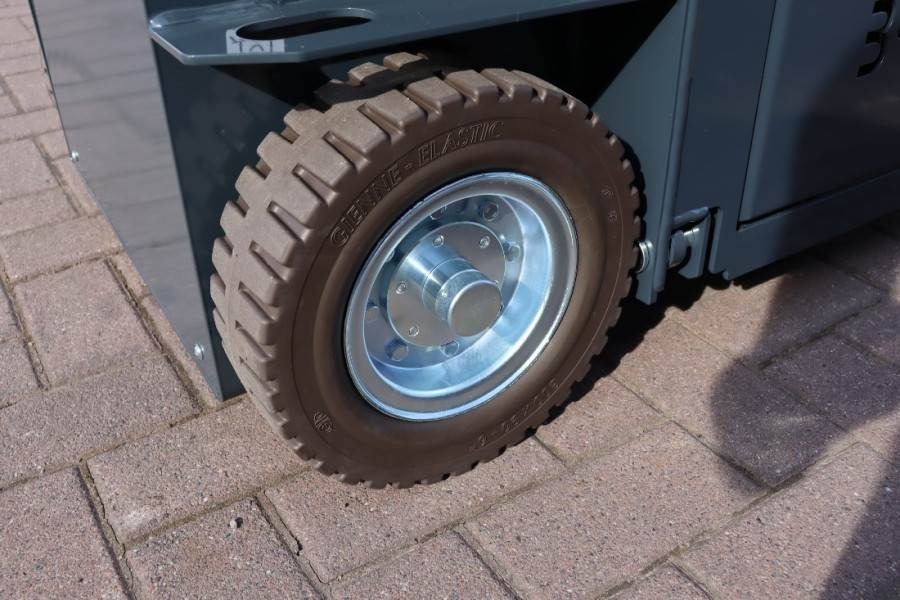 Articulated boom lift Bravi LUI HD WD Leonardo New, Electric, 4.90m Working He: picture 18 Articulated boom lift Bravi LUI HD WD Leonardo New, Electric, 4.90m Working He: picture 18