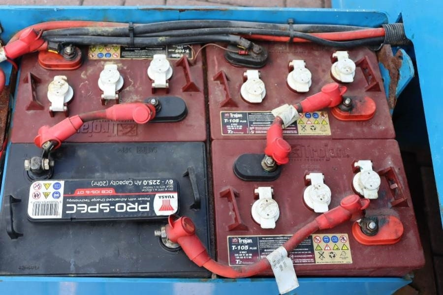 Genie GS2632 Electric, 10m Working Height, Non Marking T - Scissor lift: picture 5 Genie GS2632 Electric, 10m Working Height, Non Marking T - Scissor lift: picture 5