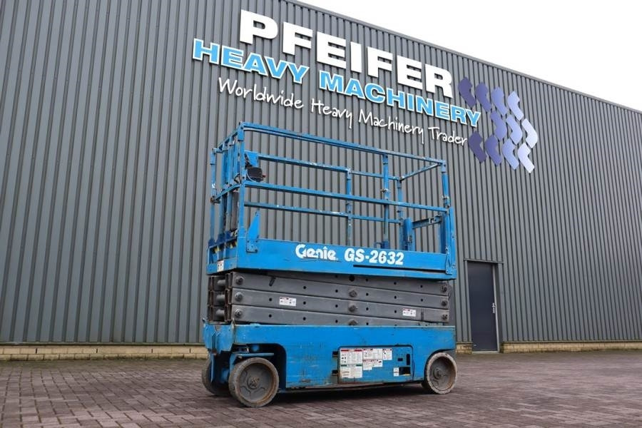 Genie GS2632 Electric, Working Height 10m, 227kg Capacit  - Scissor lift: picture 1 Genie GS2632 Electric, Working Height 10m, 227kg Capacit  - Scissor lift: picture 1