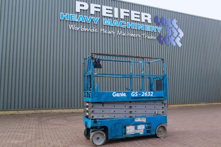 Genie GS2632 Electric, Working Height 10m, 227kg Capacit  - Scissor lift: picture 1 Genie GS2632 Electric, Working Height 10m, 227kg Capacit  - Scissor lift: picture 1