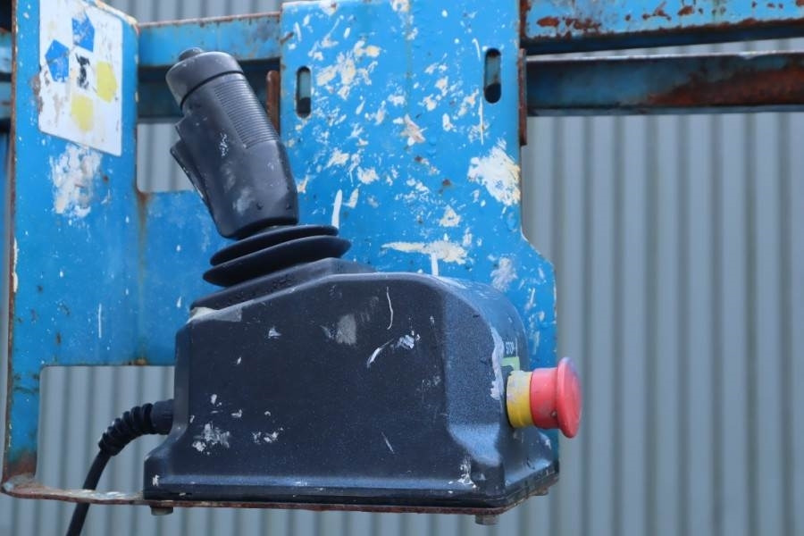 Genie GS2632 Electric, Working Height 10m, 227kg Capacit - Scissor lift: picture 5 Genie GS2632 Electric, Working Height 10m, 227kg Capacit - Scissor lift: picture 5