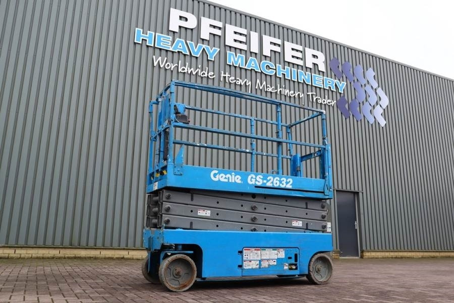 Genie GS2632 Electric, Working Height 10m, 227kg Capacit - Scissor lift: picture 1 Genie GS2632 Electric, Working Height 10m, 227kg Capacit - Scissor lift: picture 1