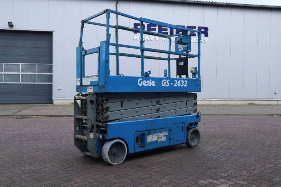 Genie GS2632 Electric, Working Height 10m, 227kg Capacit - Scissor lift: picture 2 Genie GS2632 Electric, Working Height 10m, 227kg Capacit - Scissor lift: picture 2