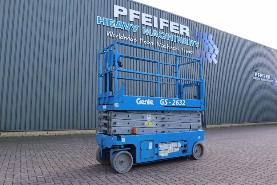 Genie GS2632 Electric, Working Height 10m, 227kg Capacit  - Scissor lift: picture 1 Genie GS2632 Electric, Working Height 10m, 227kg Capacit  - Scissor lift: picture 1