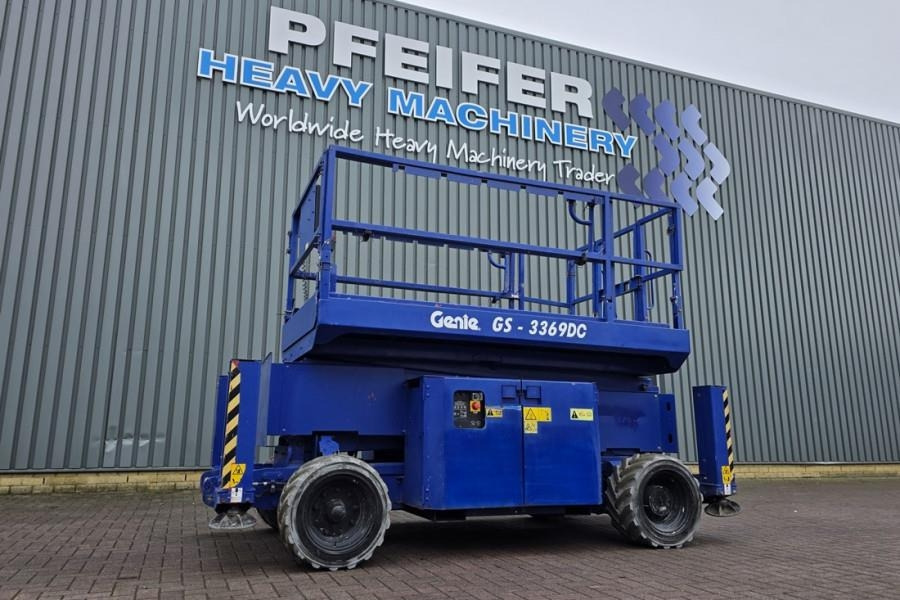 Genie GS3369DC Electric, 11.9m Working Height, 454kg Cap - Scissor lift: picture 1 Genie GS3369DC Electric, 11.9m Working Height, 454kg Cap - Scissor lift: picture 1