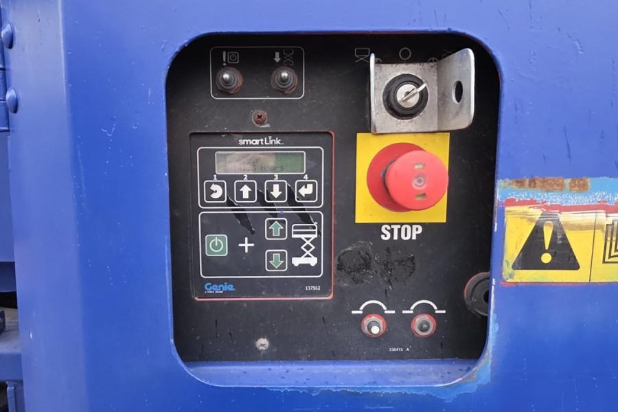 Genie GS3369DC Electric, 11.9m Working Height, 454kg Cap - Scissor lift: picture 5 Genie GS3369DC Electric, 11.9m Working Height, 454kg Cap - Scissor lift: picture 5