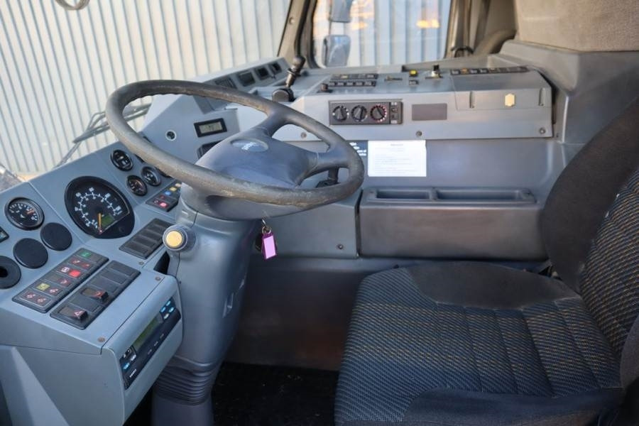 Grove GMK3055 Diesel, 6x6x6, 55t Capacity, 43m Main Boom - All terrain crane: picture 4 Grove GMK3055 Diesel, 6x6x6, 55t Capacity, 43m Main Boom - All terrain crane: picture 4