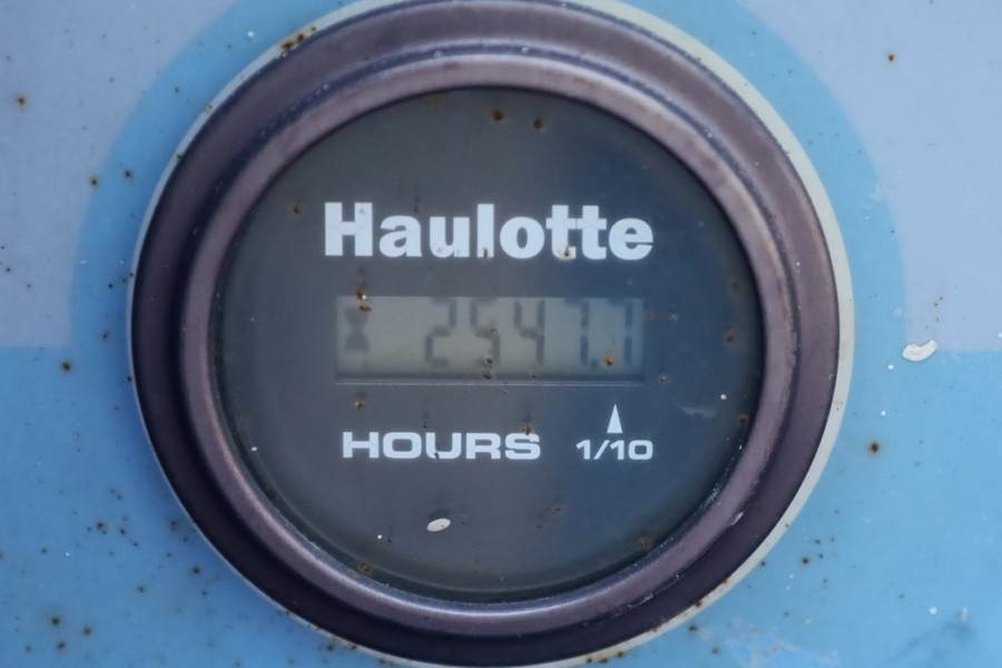 Haulotte H15SX Diesel, 4x4 Drive 15 Working Height, 500kg C - Scissor lift: picture 5 Haulotte H15SX Diesel, 4x4 Drive 15 Working Height, 500kg C - Scissor lift: picture 5