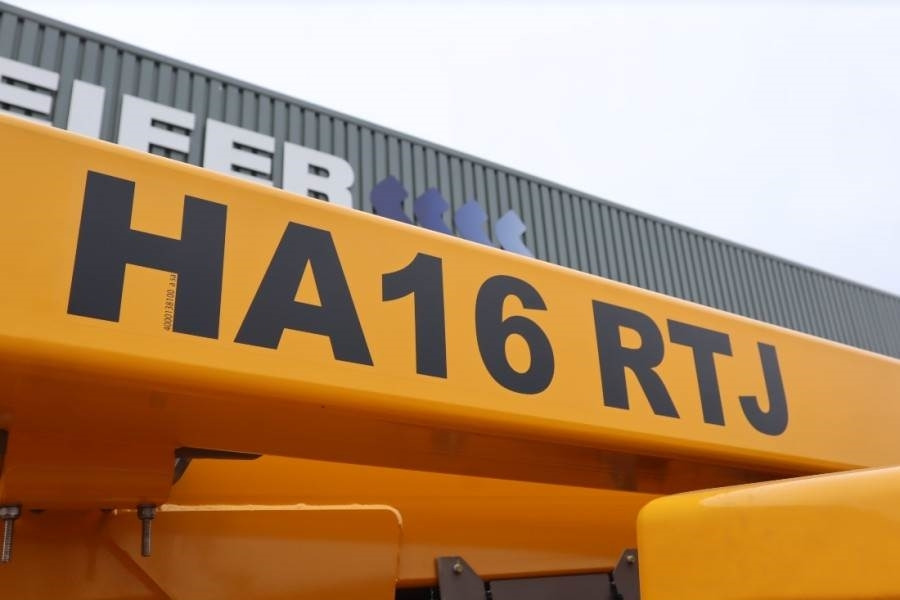 Haulotte HA16RTJ Valid Inspection, *Guarantee! Diesel, 4x4 - Articulated boom lift: picture 5 Haulotte HA16RTJ Valid Inspection, *Guarantee! Diesel, 4x4 - Articulated boom lift: picture 5
