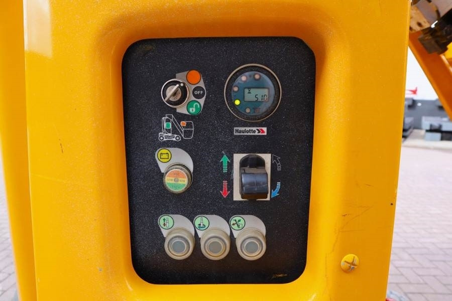 Haulotte STAR 10 Electric, 10m Working Height, 3m Reach, 20  - Scissor lift: picture 4 Haulotte STAR 10 Electric, 10m Working Height, 3m Reach, 20  - Scissor lift: picture 4