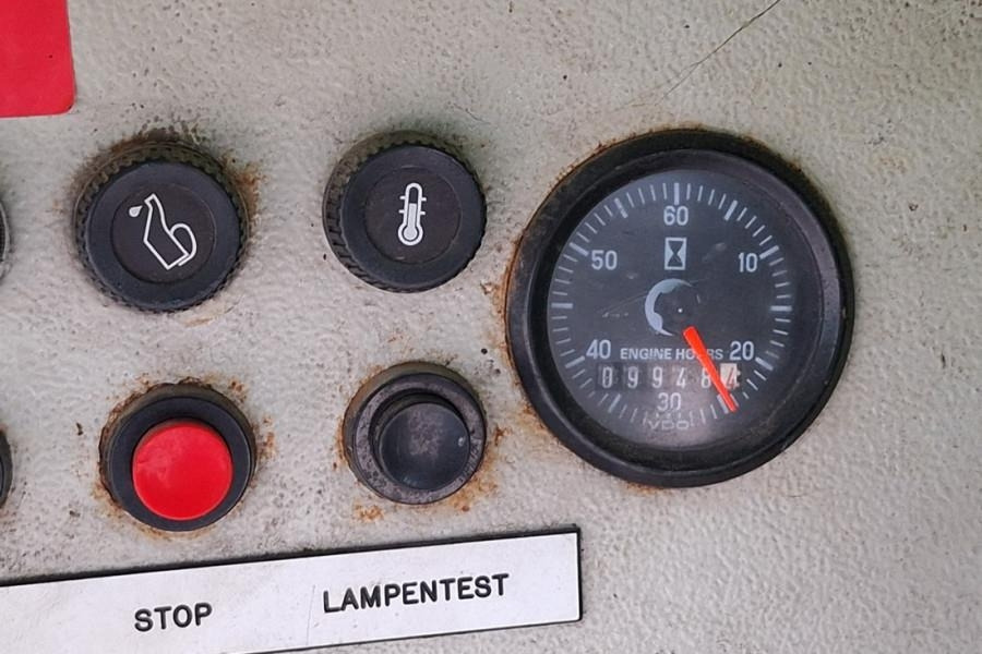 Scissor lift Holland Lift Megastar G300 Diesel, 4x4x4 Drive, 33.5m Working H: picture 5 Scissor lift Holland Lift Megastar G300 Diesel, 4x4x4 Drive, 33.5m Working H: picture 5