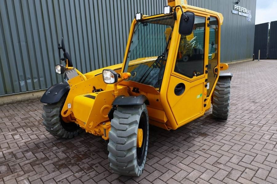 Telescopic handler JCB 525-60E Guarantee! Fully Electric, 2500kg Capacity: picture 9