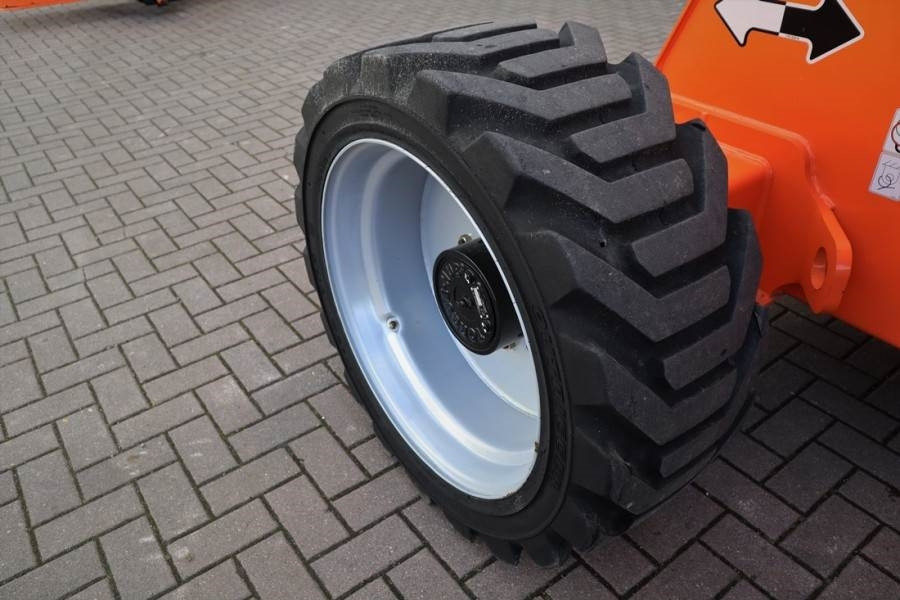 JLG 660SJ Valid Inspection, *Guarantee! Diesel, 4x4 Dr - Telescopic boom: picture 4 JLG 660SJ Valid Inspection, *Guarantee! Diesel, 4x4 Dr - Telescopic boom: picture 4