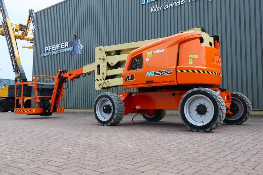 JLG EC520AJ Electric, 18m Working Height, 10.65m Reach - Articulated boom lift: picture 5 JLG EC520AJ Electric, 18m Working Height, 10.65m Reach - Articulated boom lift: picture 5