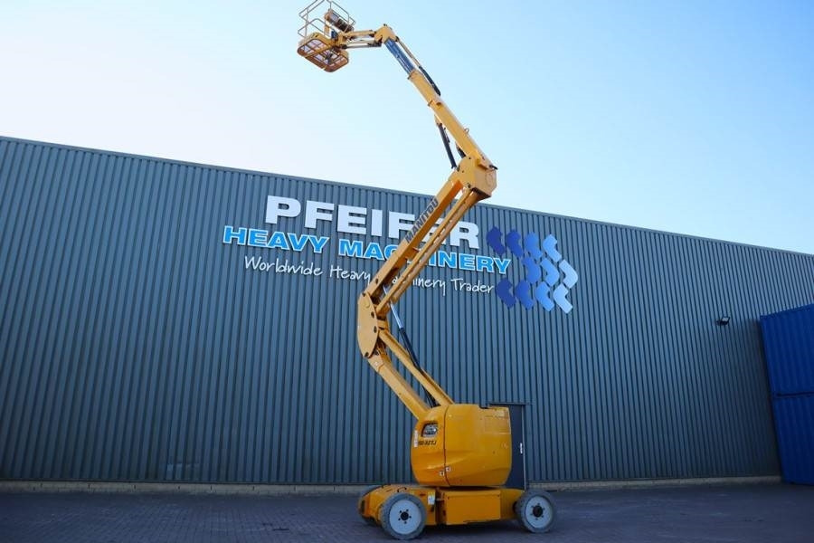Manitou 150AETJ Compact Electric, 15m Working Height, 6.5m - Articulated boom lift: picture 3 Manitou 150AETJ Compact Electric, 15m Working Height, 6.5m - Articulated boom lift: picture 3