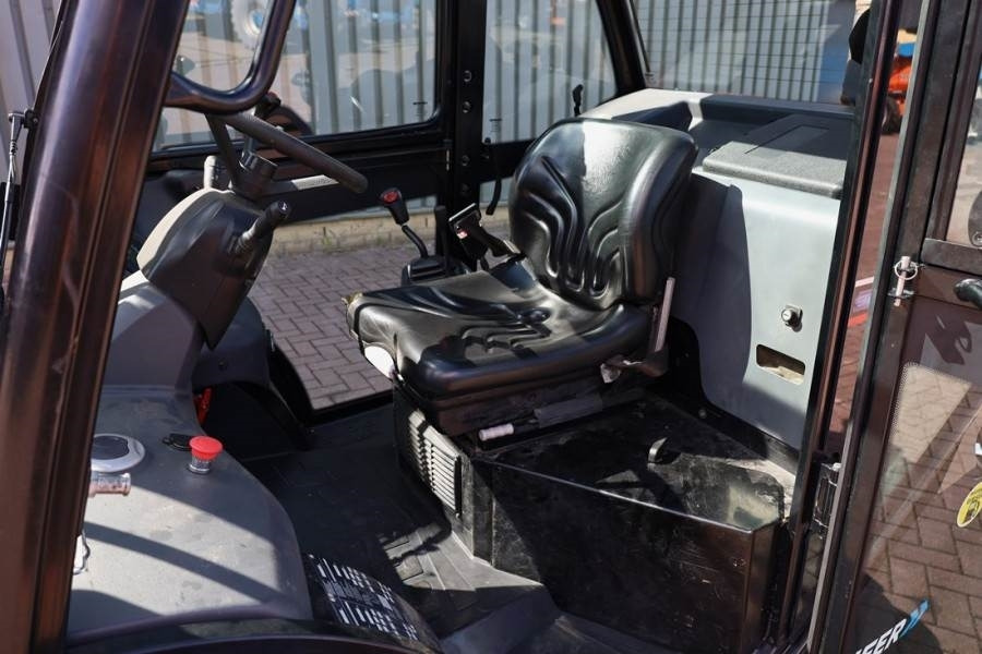 Manitou MC25-4 Valid Inspection, *Guarantee, Diesel, 4x4 D - Rough terrain forklift: picture 4 Manitou MC25-4 Valid Inspection, *Guarantee, Diesel, 4x4 D - Rough terrain forklift: picture 4
