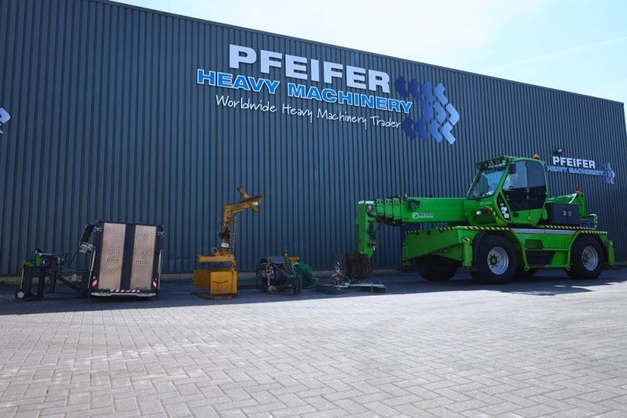 Merlo ROTO 40.26 MCSS Equipped With Various Attachments, - Telescopic handler: picture 1 Merlo ROTO 40.26 MCSS Equipped With Various Attachments, - Telescopic handler: picture 1
