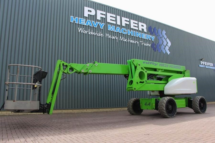 Niftylift HR28 HYBRIDE Valid inspection, *Guarantee! Hybrid, - Articulated boom lift: picture 1 Niftylift HR28 HYBRIDE Valid inspection, *Guarantee! Hybrid, - Articulated boom lift: picture 1