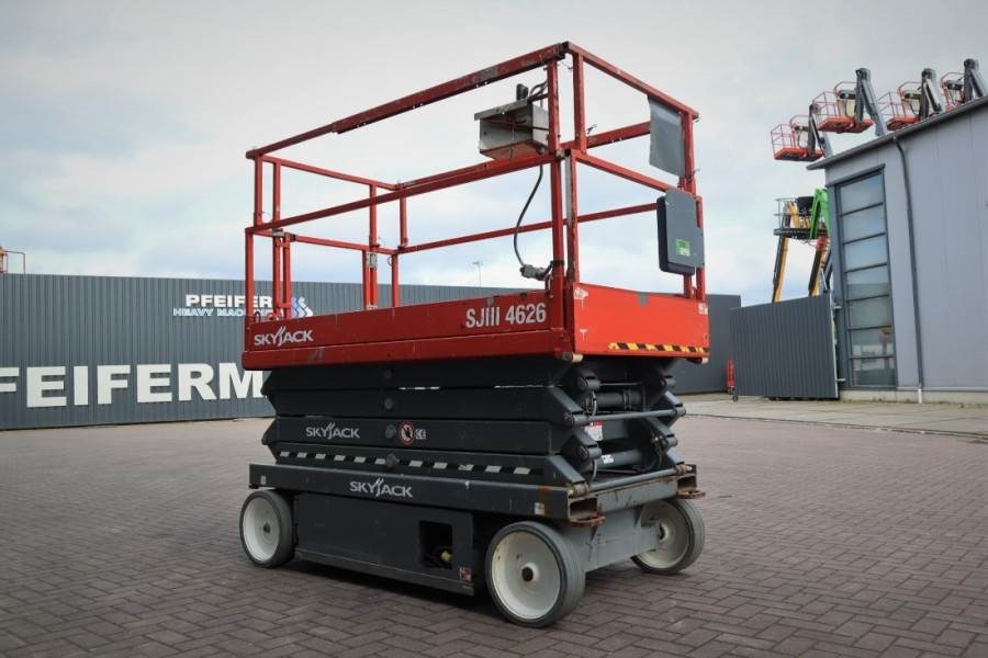 SkyJack SJ4626 ELECTRIC, 10M WORKING HEIGHT, 454KG CAPACIT - Scissor lift: picture 2 SkyJack SJ4626 ELECTRIC, 10M WORKING HEIGHT, 454KG CAPACIT - Scissor lift: picture 2