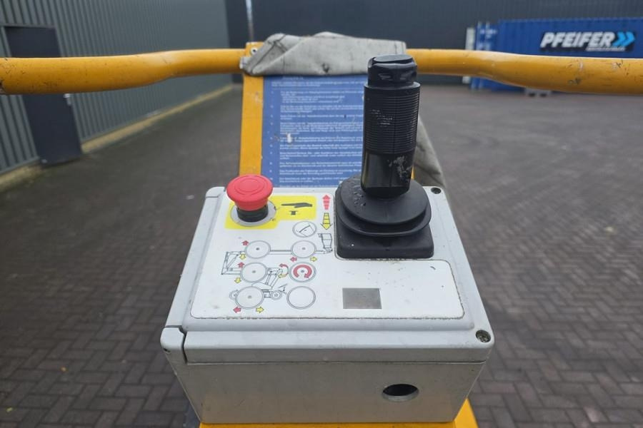 Snorkel A38E As-Is, Electric, 13.5m Working Height, 6.1m R - Articulated boom lift: picture 4 Snorkel A38E As-Is, Electric, 13.5m Working Height, 6.1m R - Articulated boom lift: picture 4