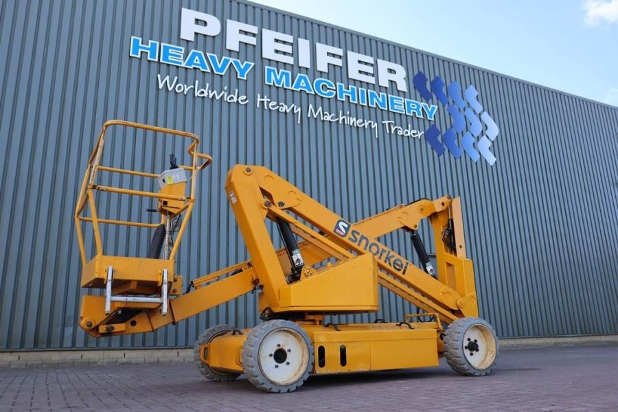 Snorkel A38E Electric, 13.5m Working Height, 6.1m Reach, 2 - Articulated boom lift: picture 1 Snorkel A38E Electric, 13.5m Working Height, 6.1m Reach, 2 - Articulated boom lift: picture 1