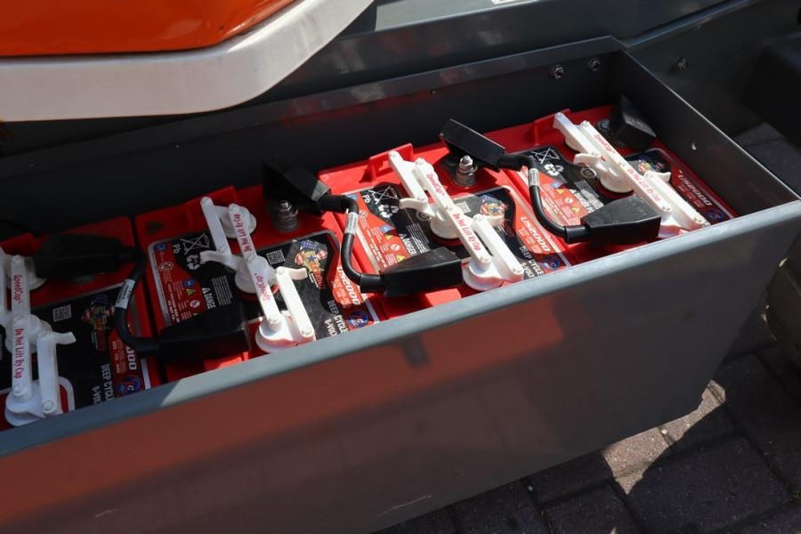 Snorkel A38E Valid Inspection, *Guarantee! Electric, 13.5m - Articulated boom lift: picture 5 Snorkel A38E Valid Inspection, *Guarantee! Electric, 13.5m - Articulated boom lift: picture 5