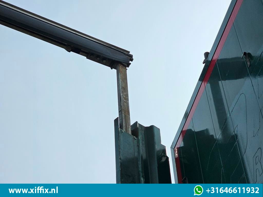 Low loader semi-trailer Meusburger 6-ass. Semi dieplader met elektrische huifopbouw / 3x naloop gestuurd: picture 13 Low loader semi-trailer Meusburger 6-ass. Semi dieplader met elektrische huifopbouw / 3x naloop gestuurd: picture 13