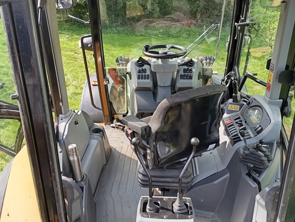 CAT 434 F - Backhoe loader: picture 5 CAT 434 F - Backhoe loader: picture 5