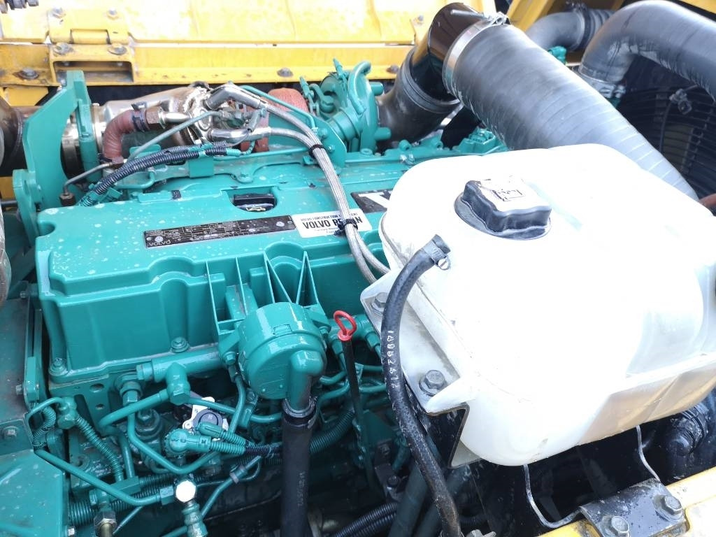 Volvo EC 300 D L - Crawler excavator: picture 2 Volvo EC 300 D L - Crawler excavator: picture 2