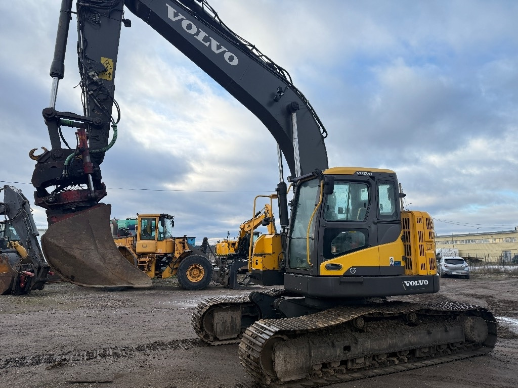 Volvo ECR 235 - Crawler excavator: picture 3 Volvo ECR 235 - Crawler excavator: picture 3