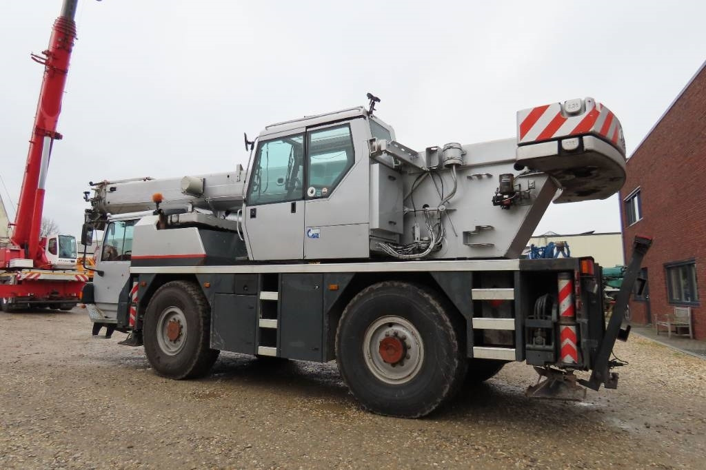 Liebherr LTM 1030/2 - All terrain crane: picture 4 Liebherr LTM 1030/2 - All terrain crane: picture 4