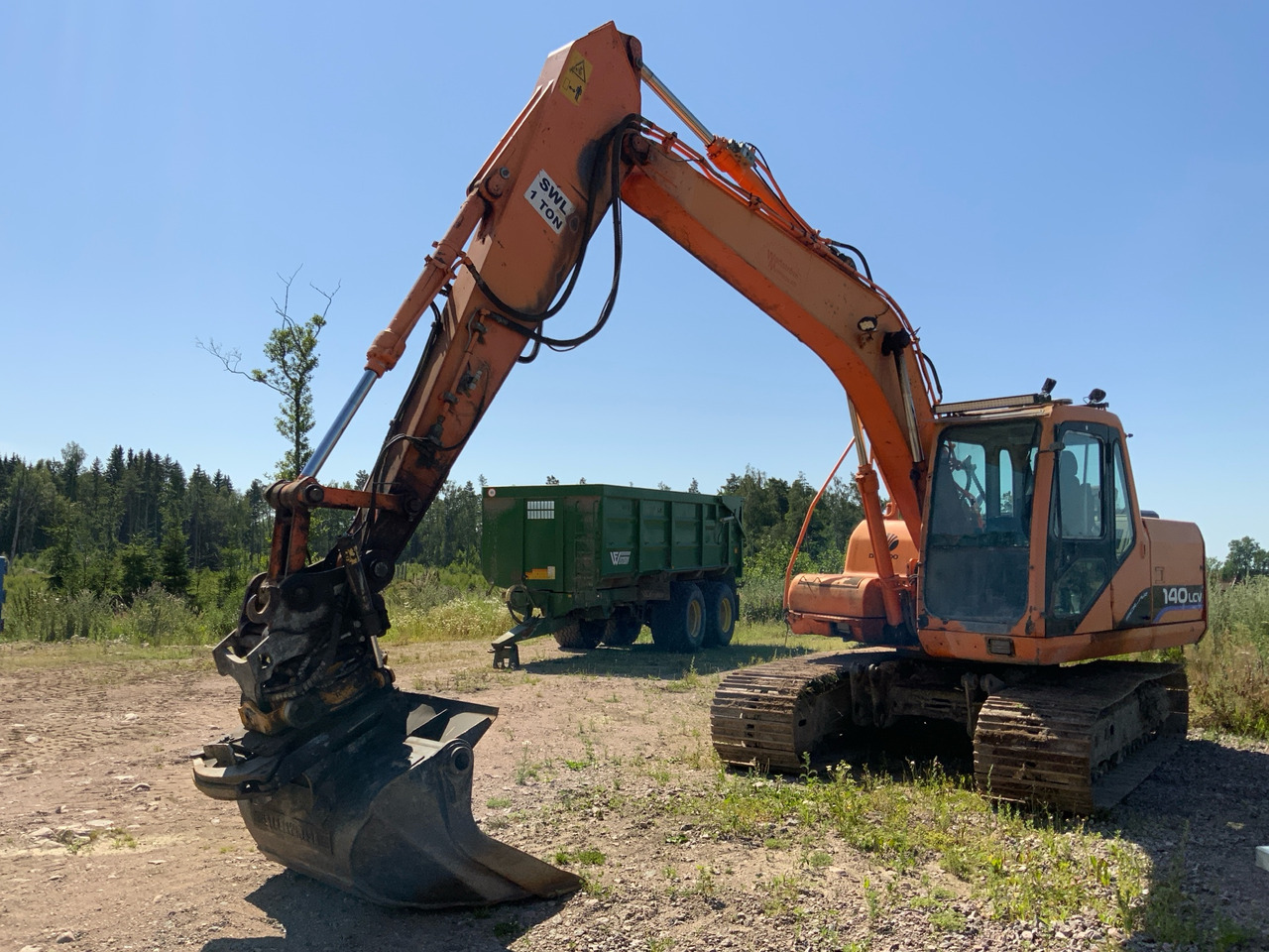 Daewoo Solar 140LCV - Excavator: picture 1 Daewoo Solar 140LCV - Excavator: picture 1