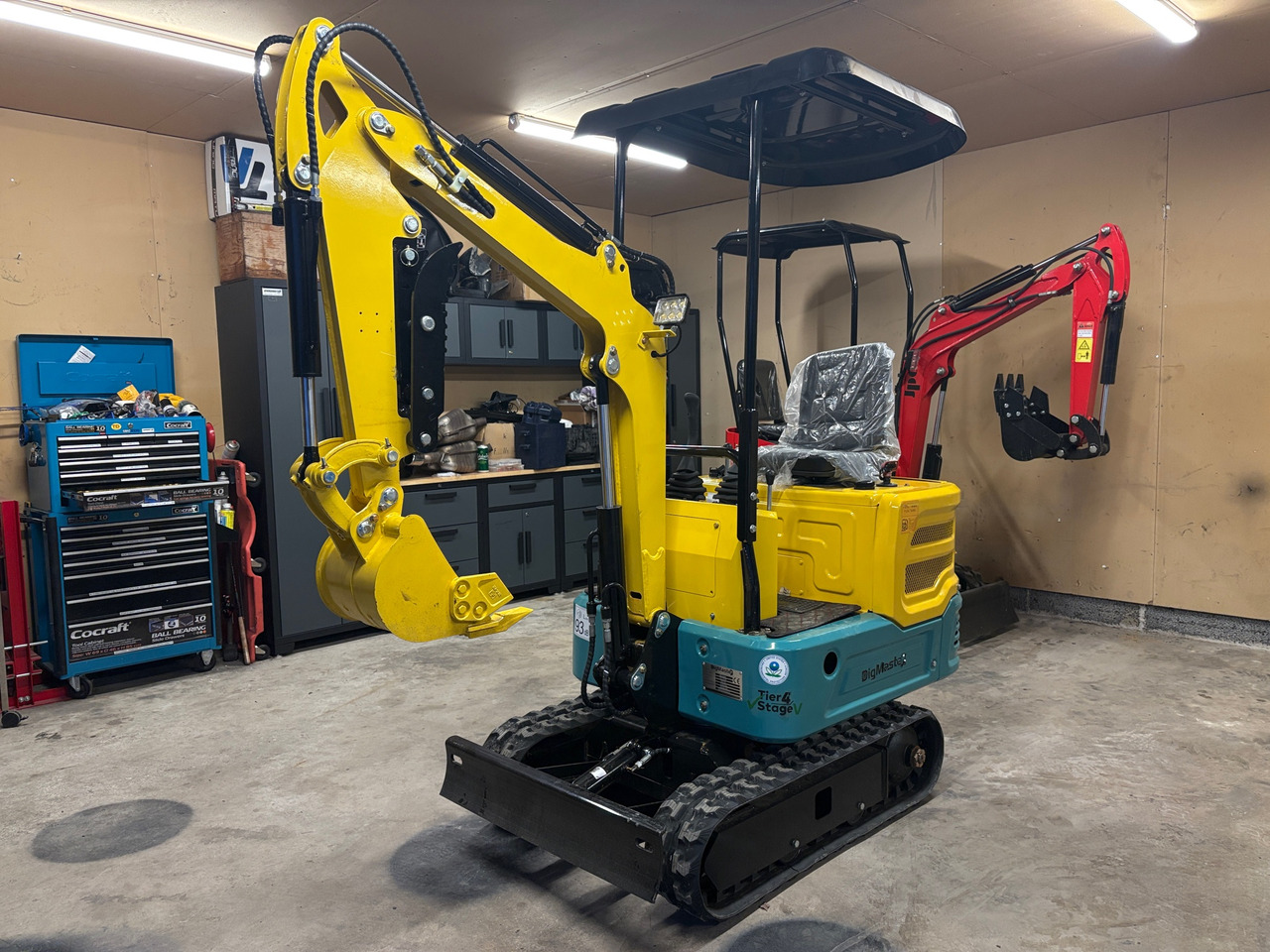 DigMaster DM100 - Excavator: picture 1 DigMaster DM100 - Excavator: picture 1