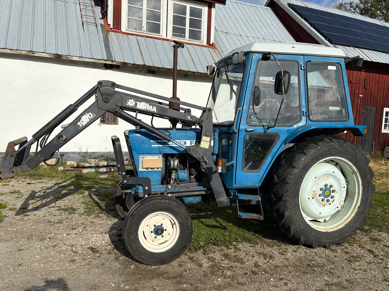 Ford 4600 - Farm tractor: picture 1 Ford 4600 - Farm tractor: picture 1